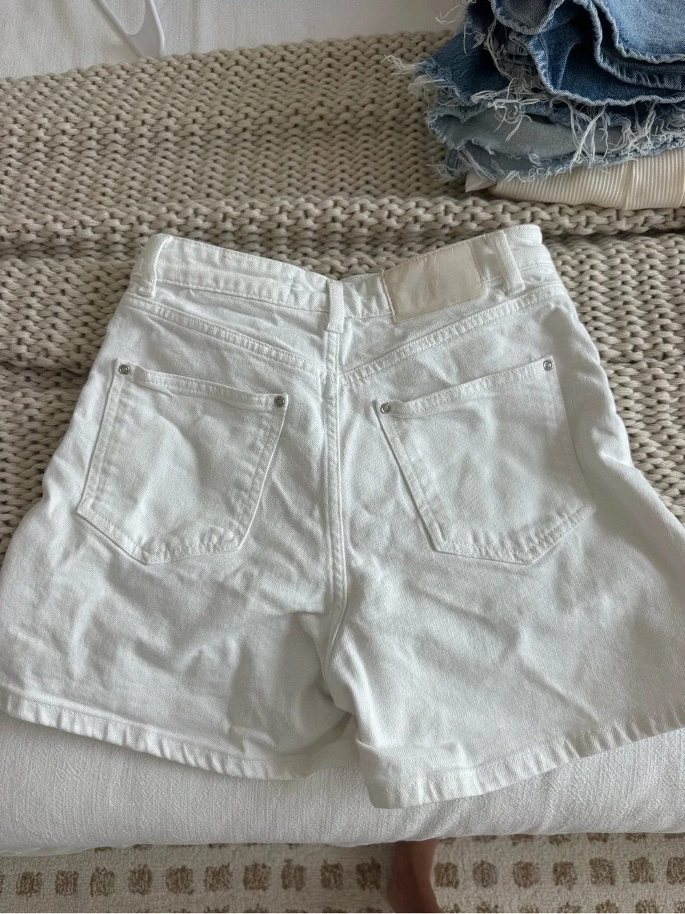 Zara White High-Rise Denim Shorts